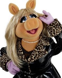 220px-MissPiggy